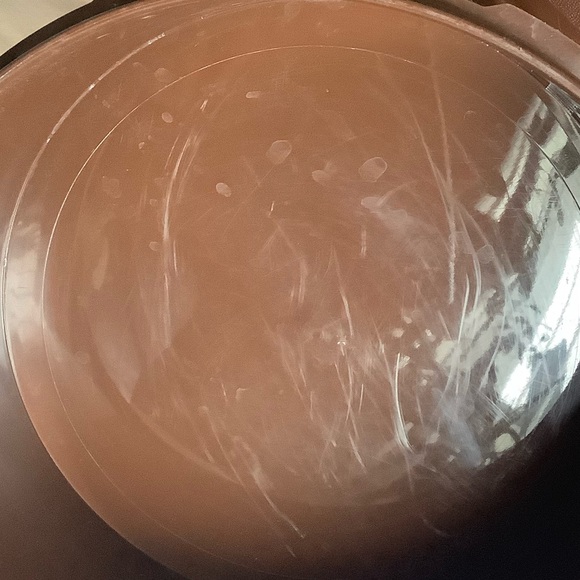 4 round vintage 8 cup tupperware canisters with snap on starburst lids. 1204 - Picture 2 of 5